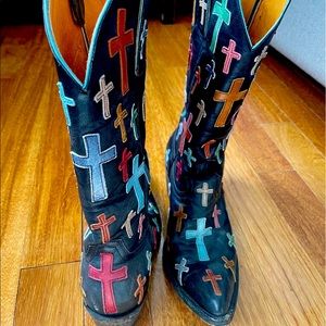 Women’s Old Gringo cross cowboy boots